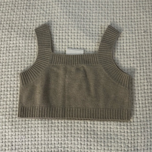 Lisa Yang Cashmere Sleeveless Crop Top/Bralette - M/L - NWT - Picture 3 of 8